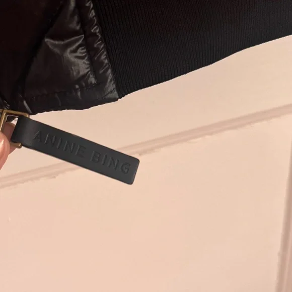 Anine Bing Leo Puffer Coat / Woman’s Extra Small XS Black with Gold Zipper - Picture 7 of 13